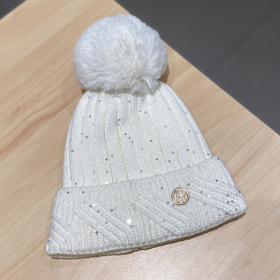 Palarie de iarna dama cu puf si pietre