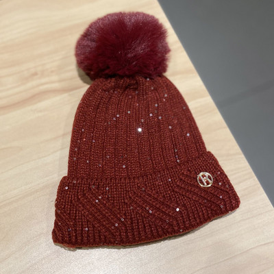 Palarie de iarna dama cu puf si pietre
