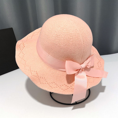 Kötött alkalmi női sapka szalaggal