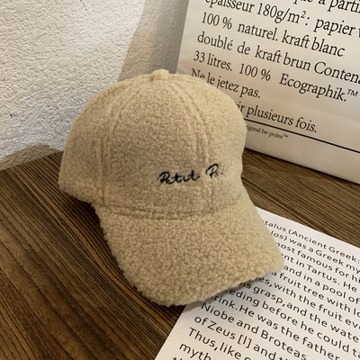 Νέο μοντέλο γυναικείο καπέλο με κεντήματα