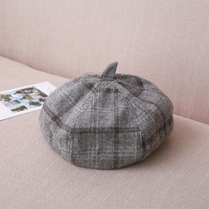 Μοντέρνο καρό γυναικείο καπέλο - ρετρό στιλ