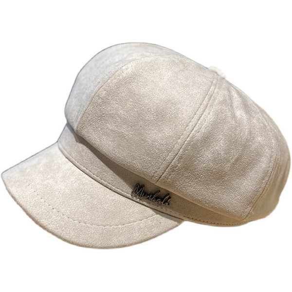 Modern női bársony sapka fém felirattal és napellenzővel