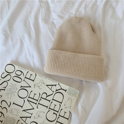 Χειμωνιάτικο πλεκτό καπέλο για γυναίκες