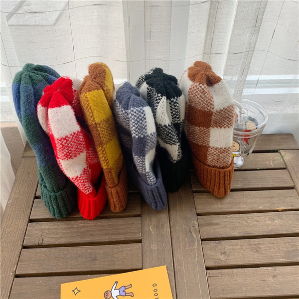 Kockás kötött sapka uniszex modell