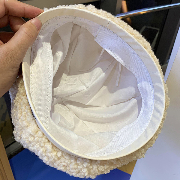 Αφράτο γυναικείο καπέλο τύπου μπερέ με επιγραφή