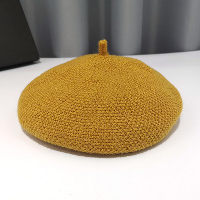 Női sapka retro stílusú svájcisapka