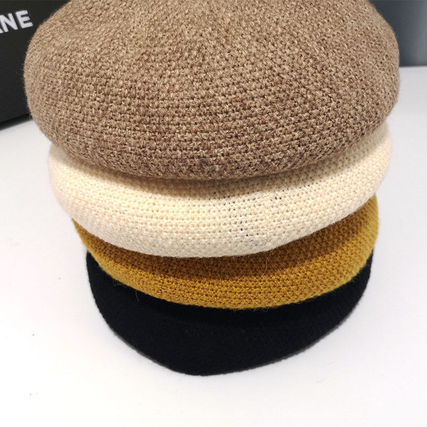 Női sapka retro stílusú svájcisapka