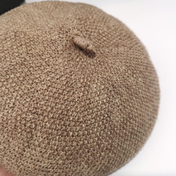 Női sapka retro stílusú svájcisapka