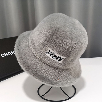 Női alkalmi pehelysapka több színben felirattal