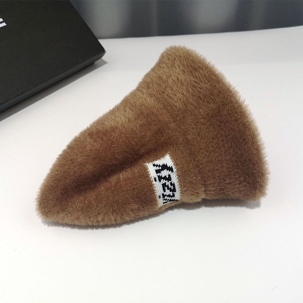 Női alkalmi pehelysapka több színben felirattal