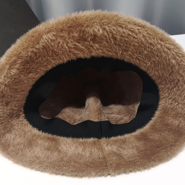 Női alkalmi pehelysapka több színben felirattal