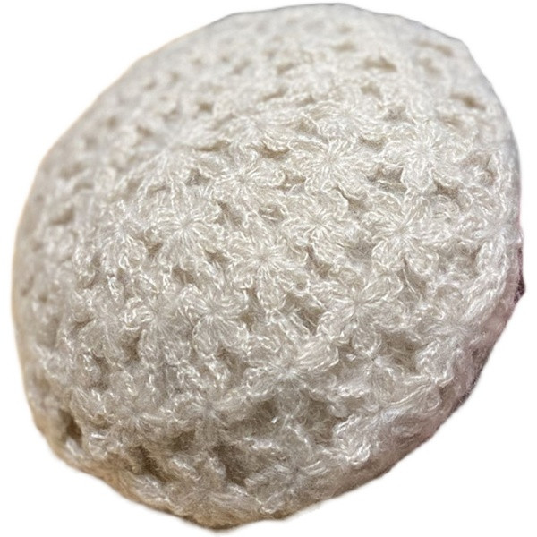 Kötött női téli barett típusú sapka