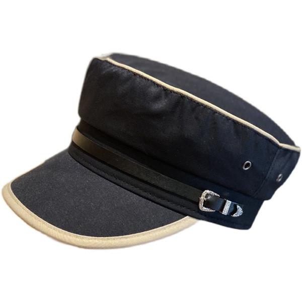 Stílusos női sapka napellenzővel és csattal - textilből