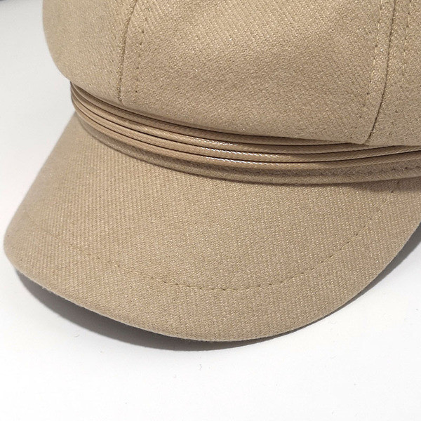 Καθημερινό γυναικείο καπέλο με γείσο σε τέσσερα χρώματα κατάλληλο για  το χειμώνα και το φθινόπωρο