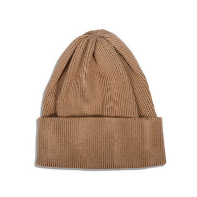 Modern kötött őszi-téli sapka