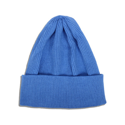 Modern kötött őszi-téli sapka