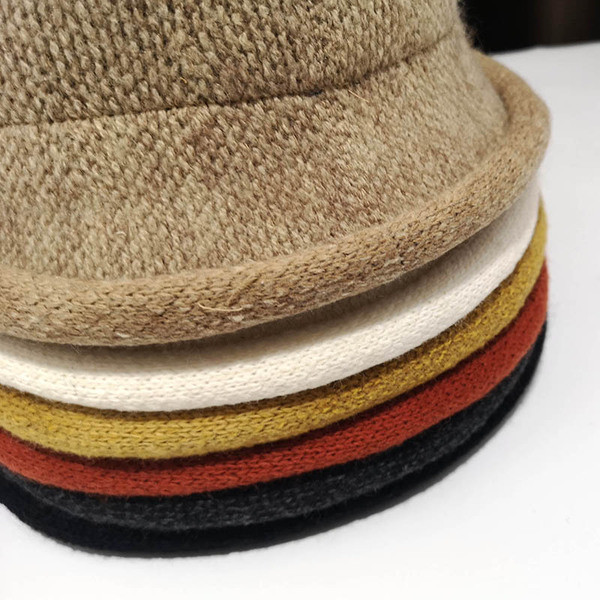 Retro stílusú alkalmi női sapka több színben