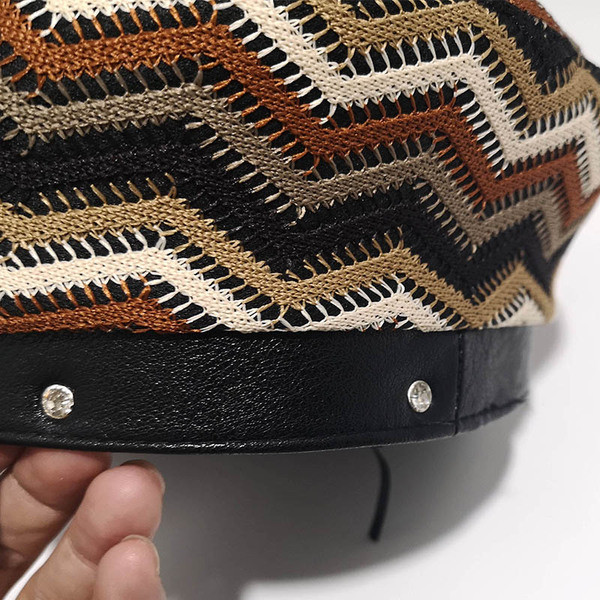 Γυναικείο καπέλο σε ρετρό στιλ μπερέ σε δύο χρώματα