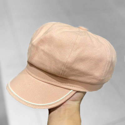 Γυναικεία τραγιάσκα με γείσο