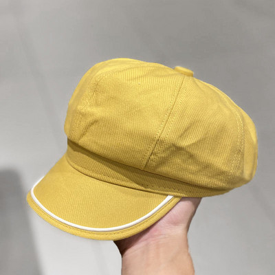 Γυναικεία τραγιάσκα με γείσο