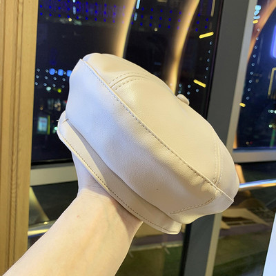 Γυναικείο μπερέ καπέλο από οικολογικό δέρμα