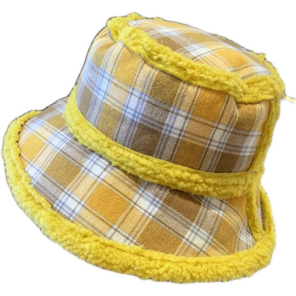 Női kockás sapka puha béléssel