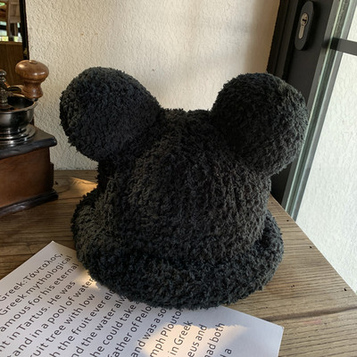 Καθημερινό γυναικείο μάλλινο καπέλο με τρισδιάστατα στοιχεία