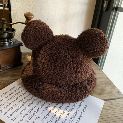 Καθημερινό γυναικείο μάλλινο καπέλο με τρισδιάστατα στοιχεία