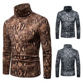 Μοντέρνο ανδρικό πουλόβερ μοντέλο με άνιμαλ εκτύπωση