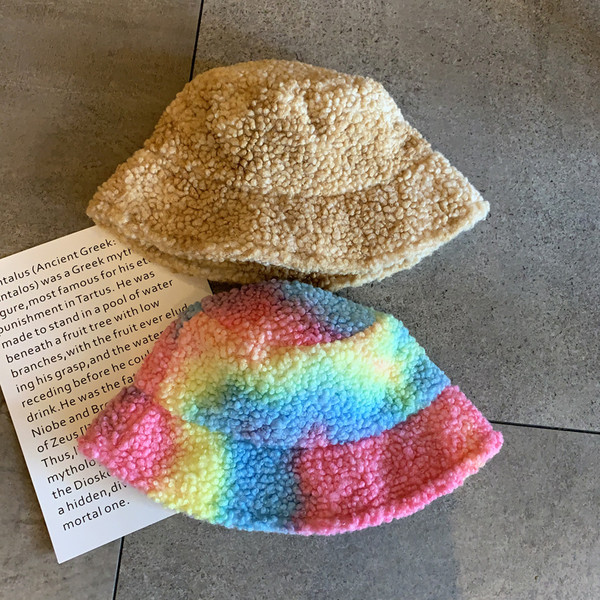 Πολύχρωμο γυναικείο καπέλο