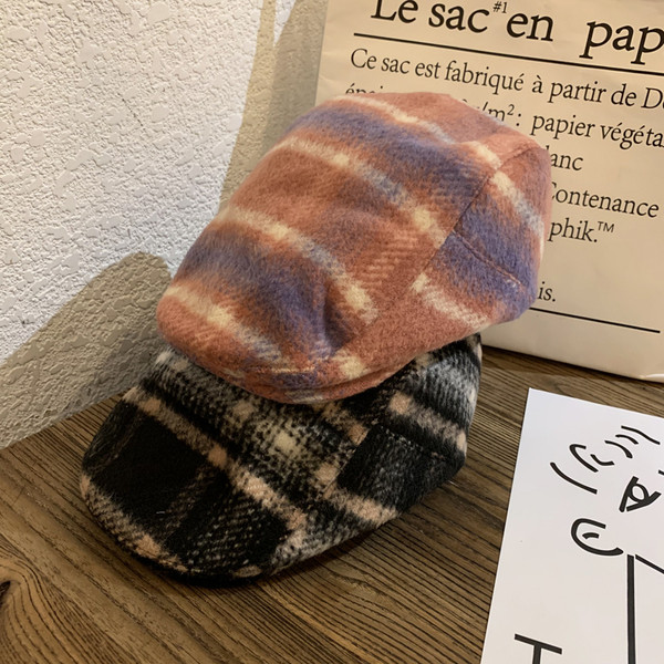 Modern női kockás sapka