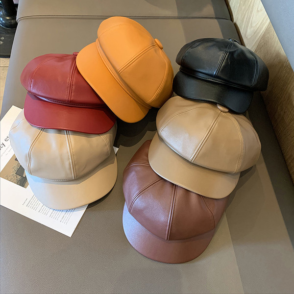 Női bőr sapka napellenzővel