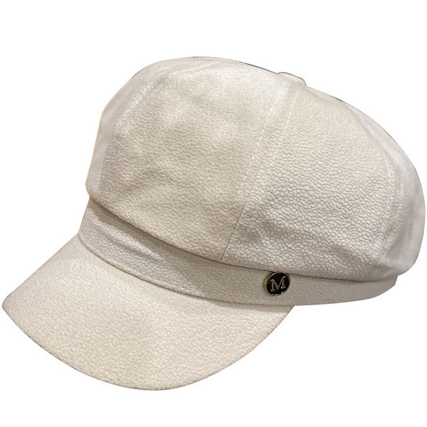 Nappali női sapka ellenőrző fém elemmel