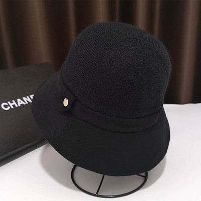 Καθημερινό γυναικείο μάλλινο καπέλο σε διάφορα χρώματα