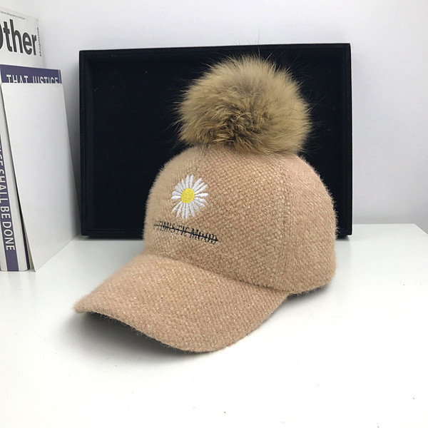 Νέο μοντέλο γυναικείο καπέλο με γείσο και γούνα