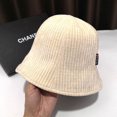 Női alkalmi kordbársony sapka több színben