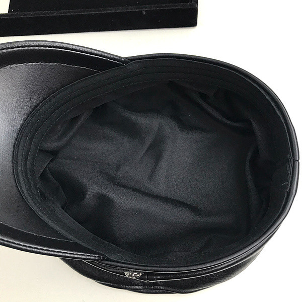 Modern női sapka típusú műbőr sapka