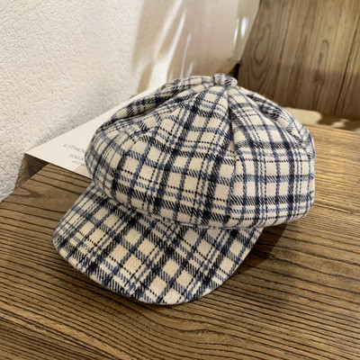 Μοντέρνο γυναικείο καπέλο-μπερέ