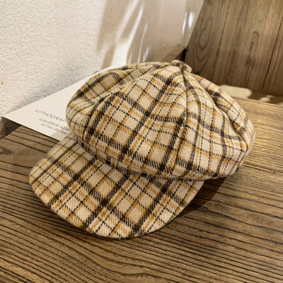 Μοντέρνο γυναικείο καπέλο-μπερέ