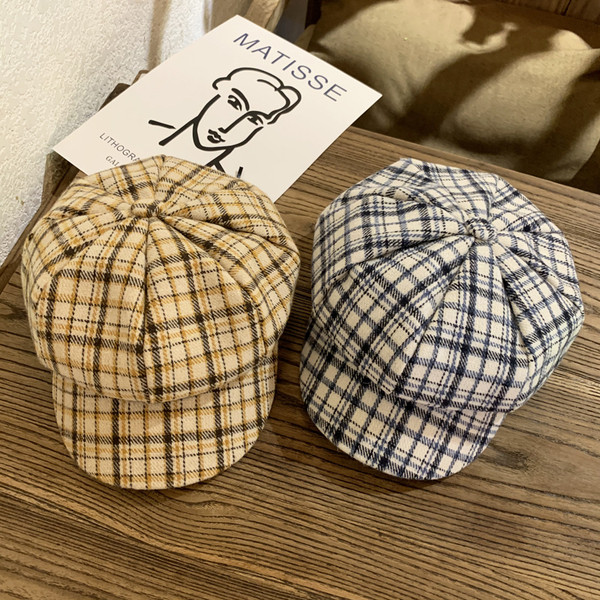 Μοντέρνο γυναικείο καπέλο-μπερέ