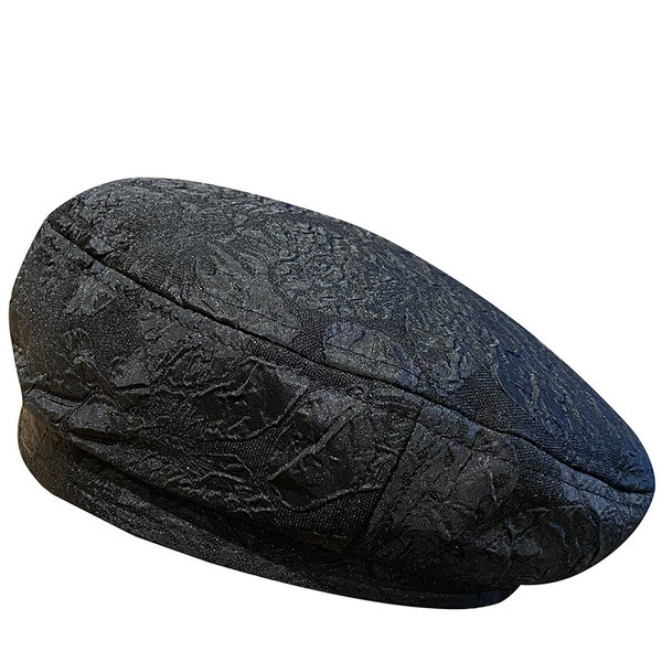 Női barett típusú sapka fém elemmel