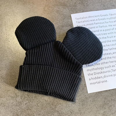 Modern női gyapjú sapka 3D elemekkel