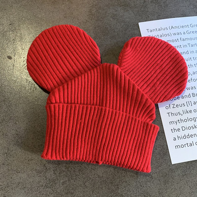 Modern női gyapjú sapka 3D elemekkel