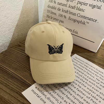 Μοντέρνο γυναικείο καπέλο με κέντημα και γείσο