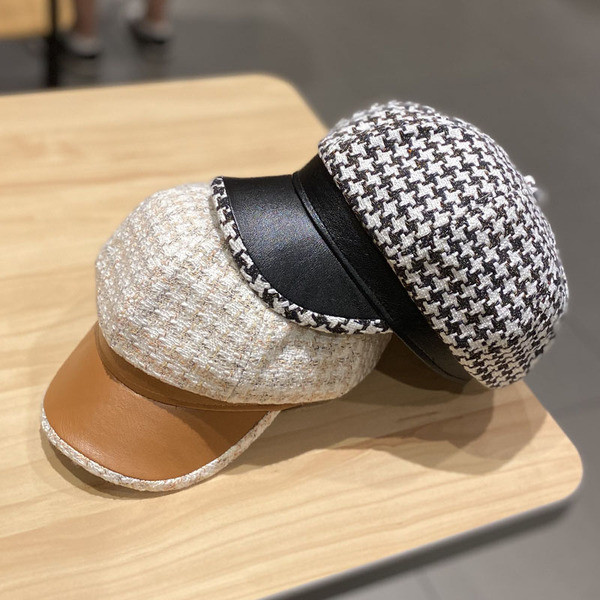 Női téli sapka napellenzővel