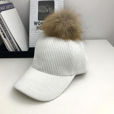 Új modell női bársony sapka pehelypomponnal