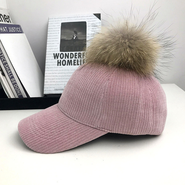 Új modell női bársony sapka pehelypomponnal