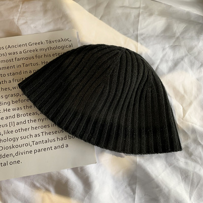 Alkalmi női kötött sapka sima modell