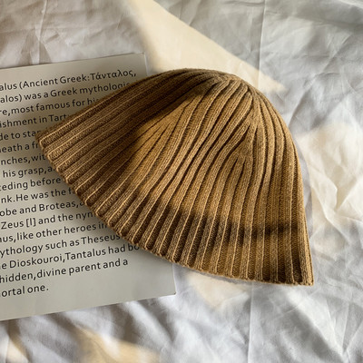 Alkalmi női kötött sapka sima modell