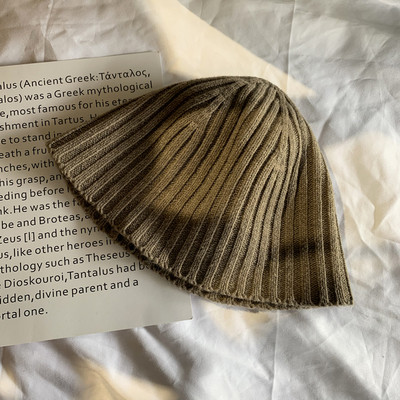 Alkalmi női kötött sapka sima modell